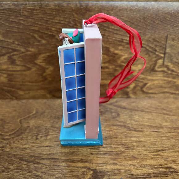 DISNEY Collectible Peter Pan Sketchbook Ornament 2012 - Picture 3 of 7